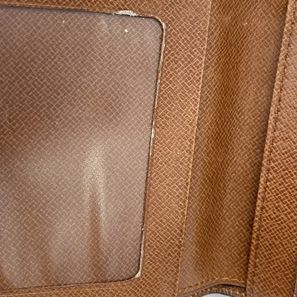 Louis Vuitton classic louis